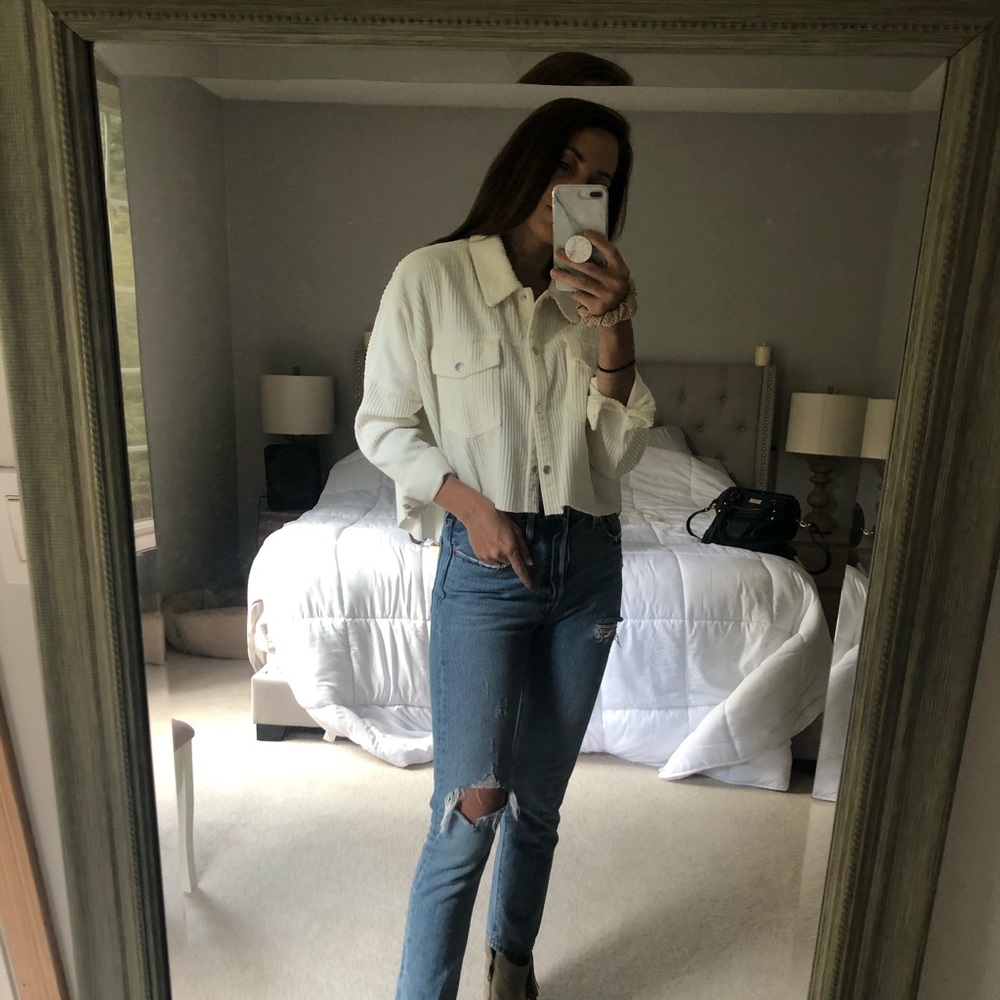 Meet your Posher, Alyson